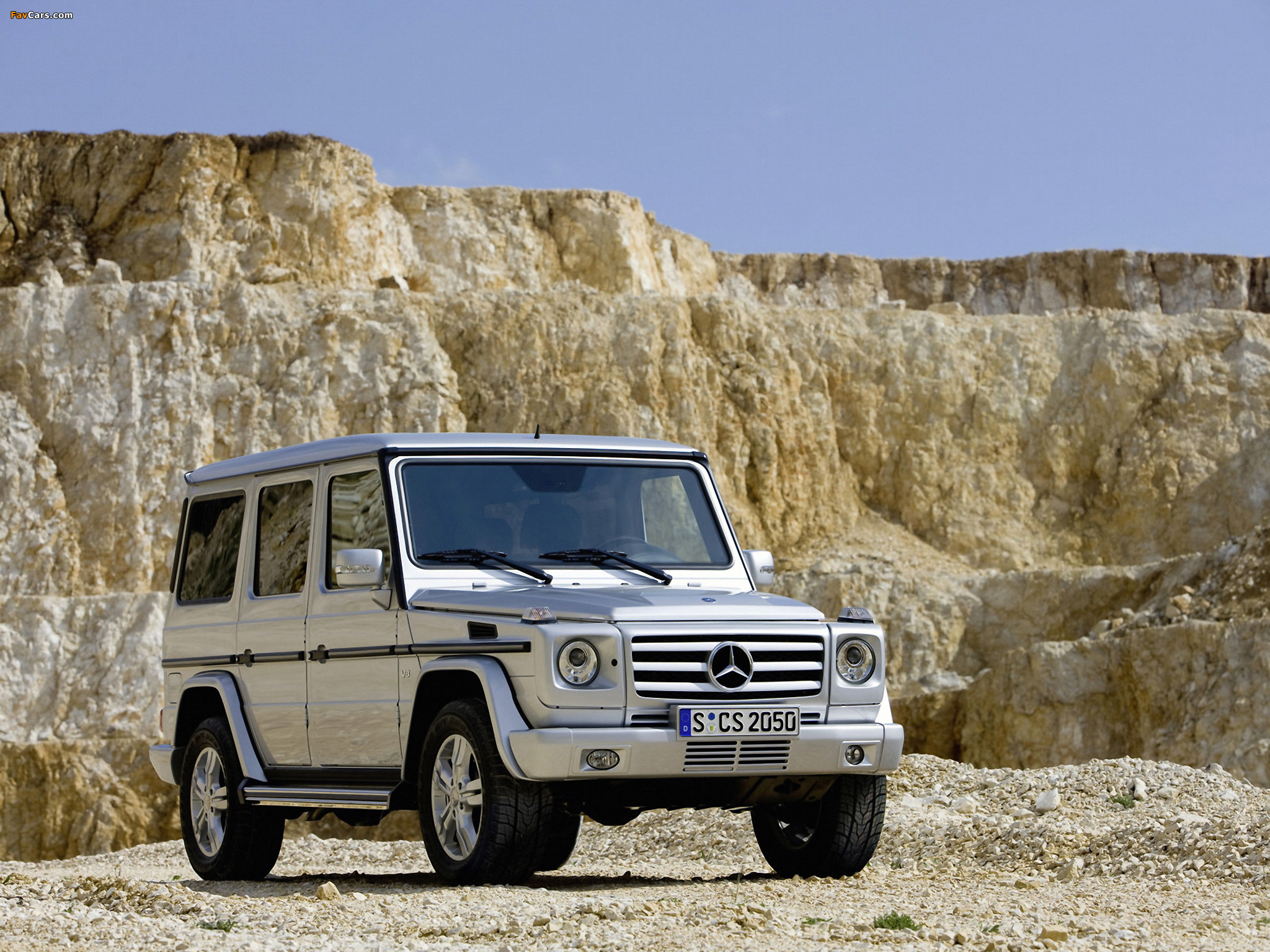 Mercedes-Benz G 500 (W463) 2008–12 images (2048 x 1536)