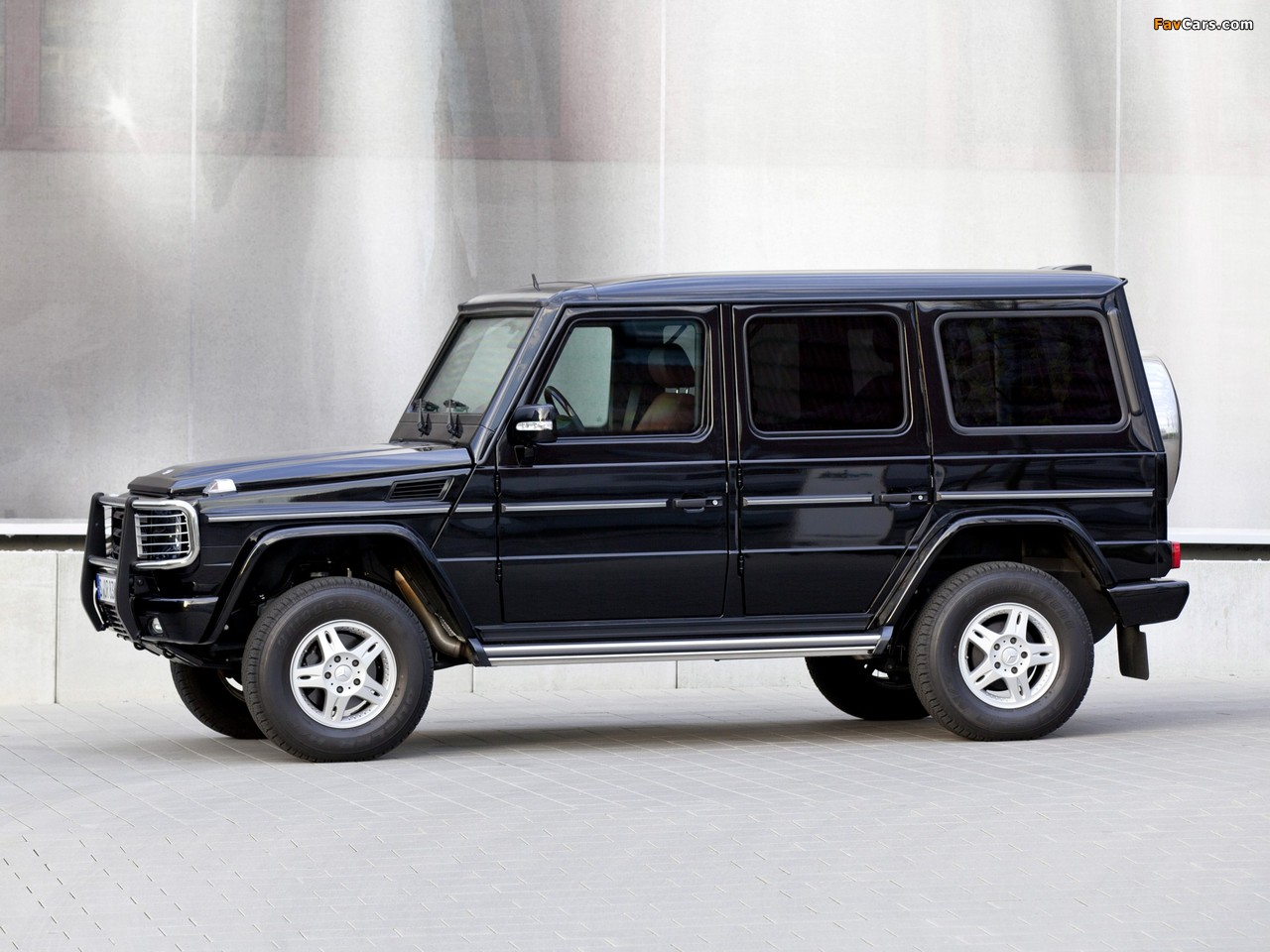 Mercedes-Benz G 500 Guard (W463) 2009–12 images (1280 x 960)