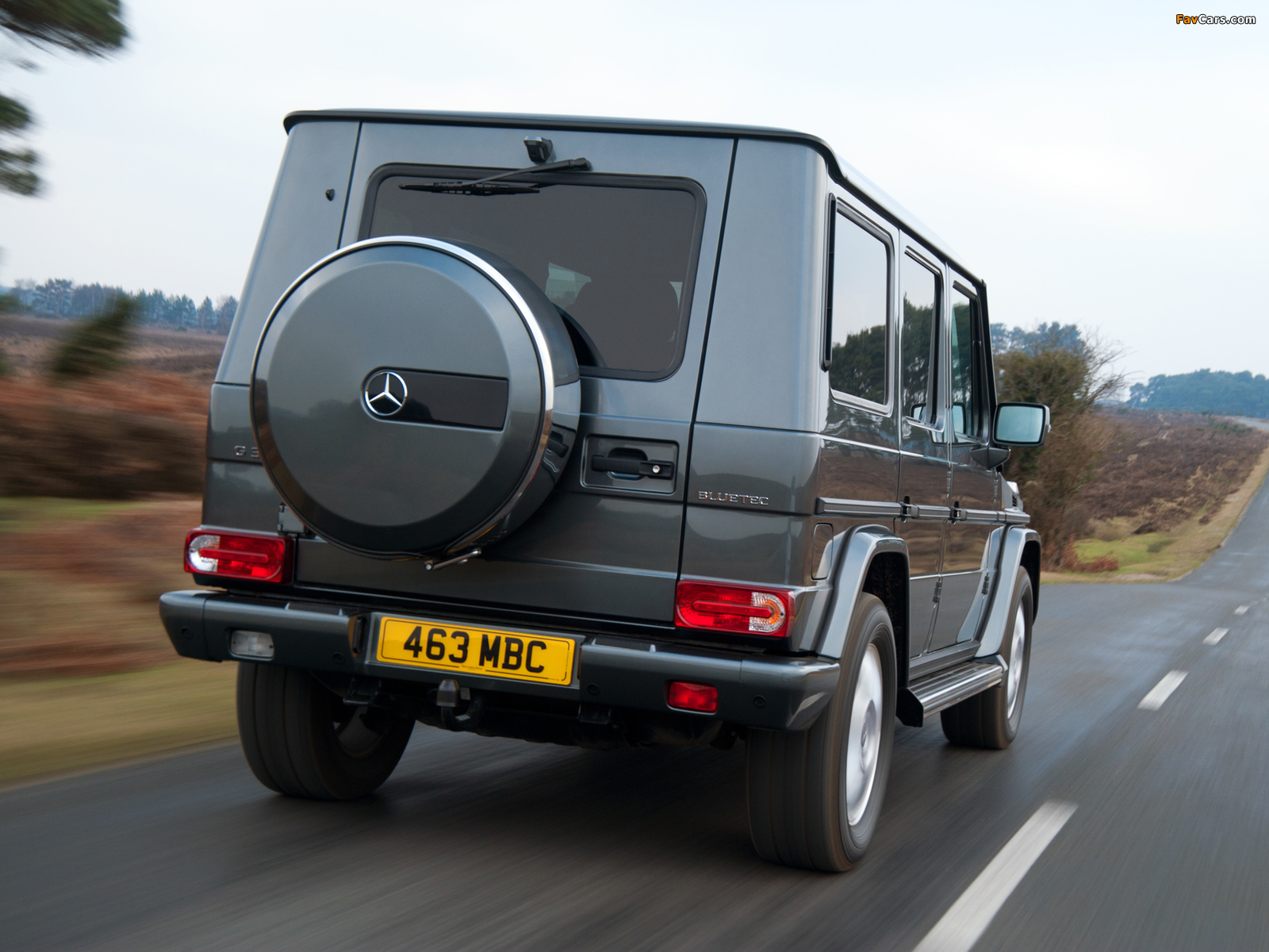 Mercedes-Benz G 350 BlueTec UK-spec (W463) 2010–12 images (1600 x 1200)