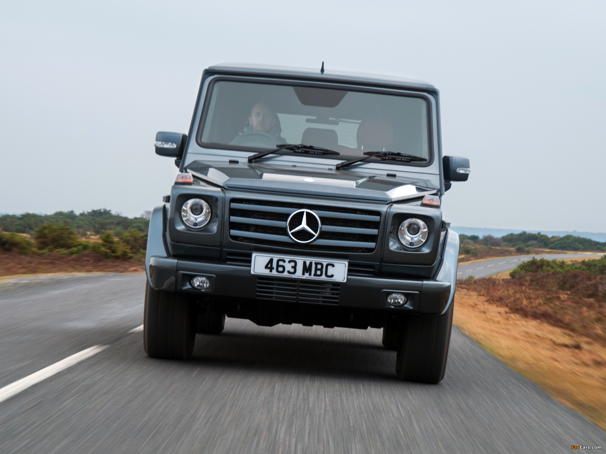 Mercedes-Benz G 350 BlueTec UK-spec (W463) 2010–12 photos (2048 x 1536)