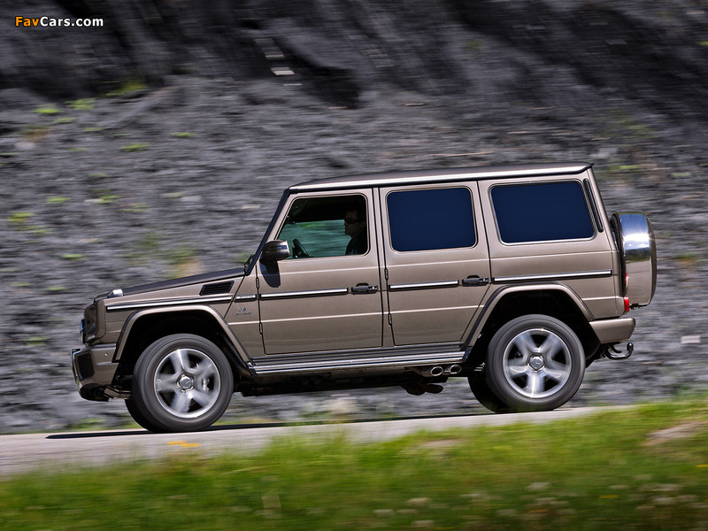 Mercedes-Benz G 63 AMG (W463) 2012 images (800 x 600)