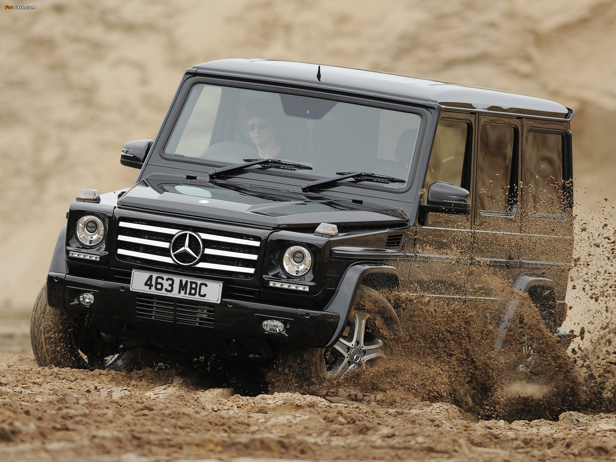 Mercedes-Benz G 350 BlueTec UK-spec (W463) 2012 wallpapers (2048 x 1536)