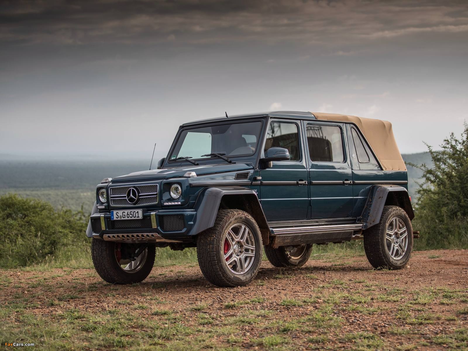 Mercedes-Maybach G 650 Landaulet (W463) 2017 images (1600 x 1200)