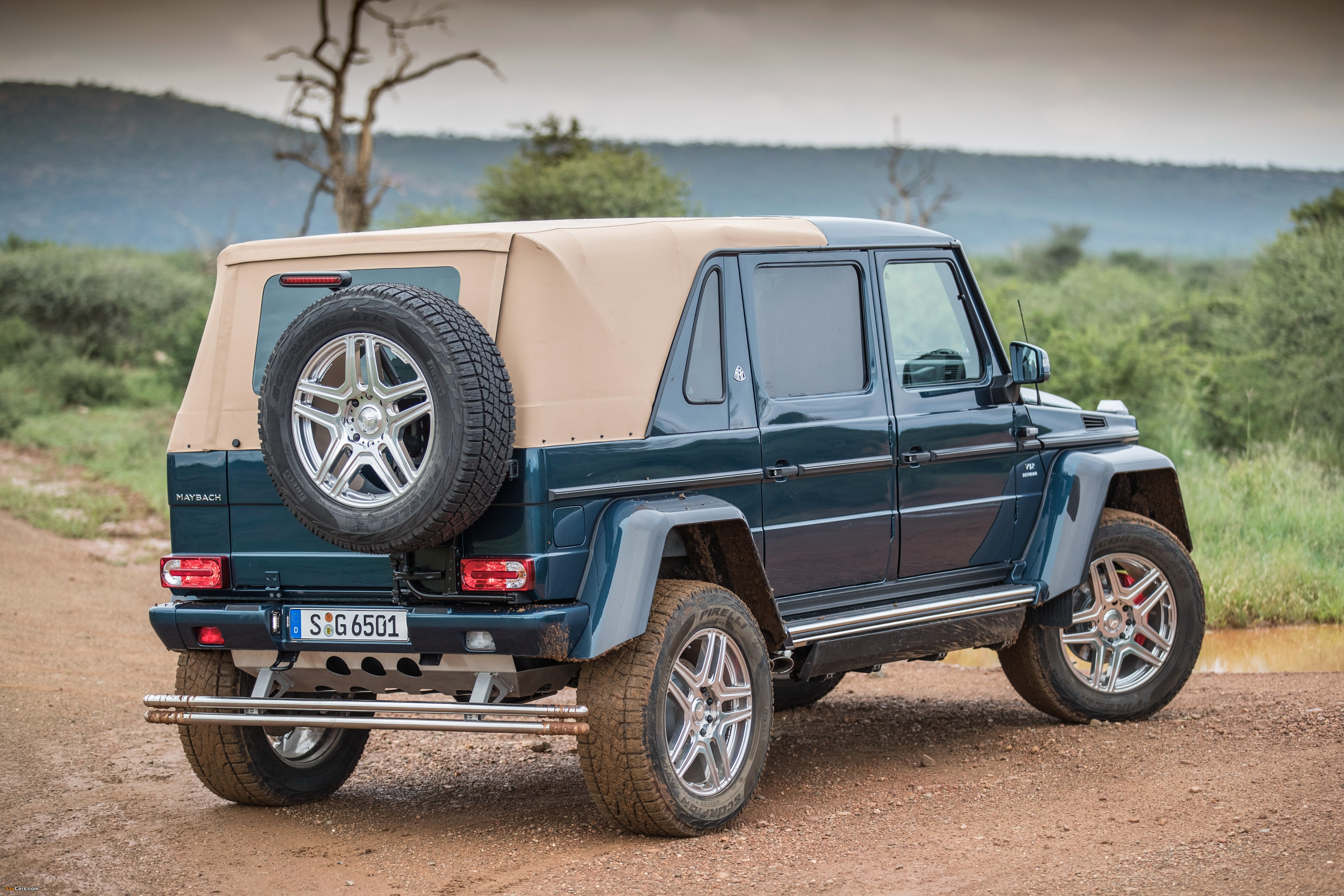 Mercedes-Maybach G 650 Landaulet (W463) 2017 pictures (4096 x 2731)