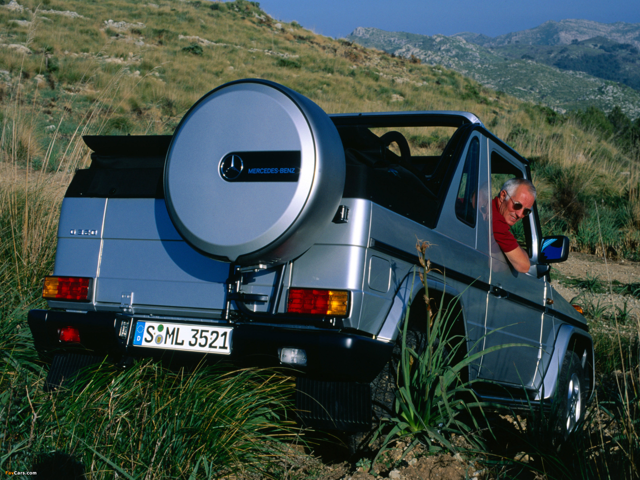 Photos of Mercedes-Benz G 320 Cabrio (W463) 1994–2000 (2048 x 1536)
