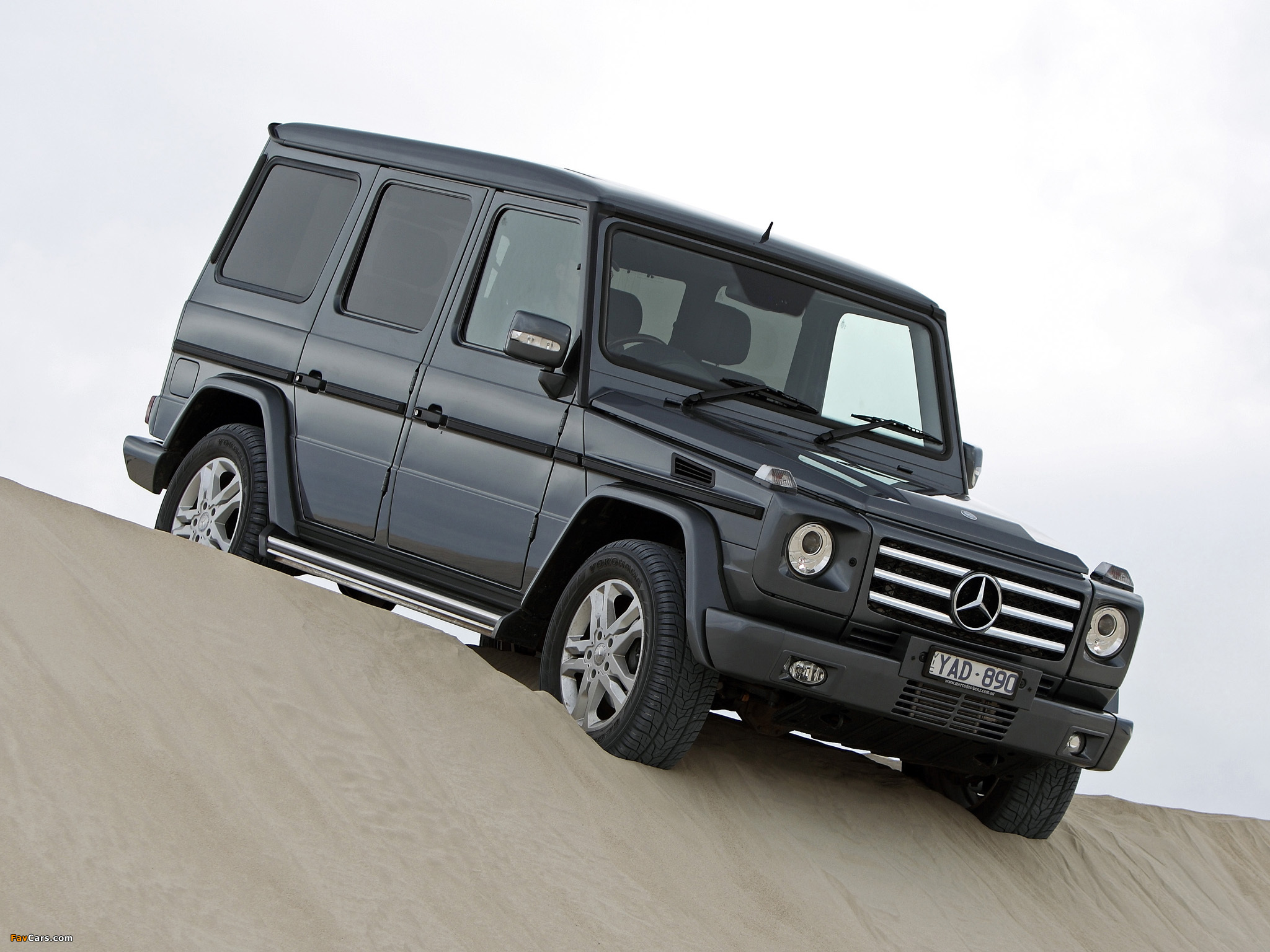 Photos of Mercedes-Benz G 350 BlueTec AU-spec (W463) 2010–12 (2048 x 1536)