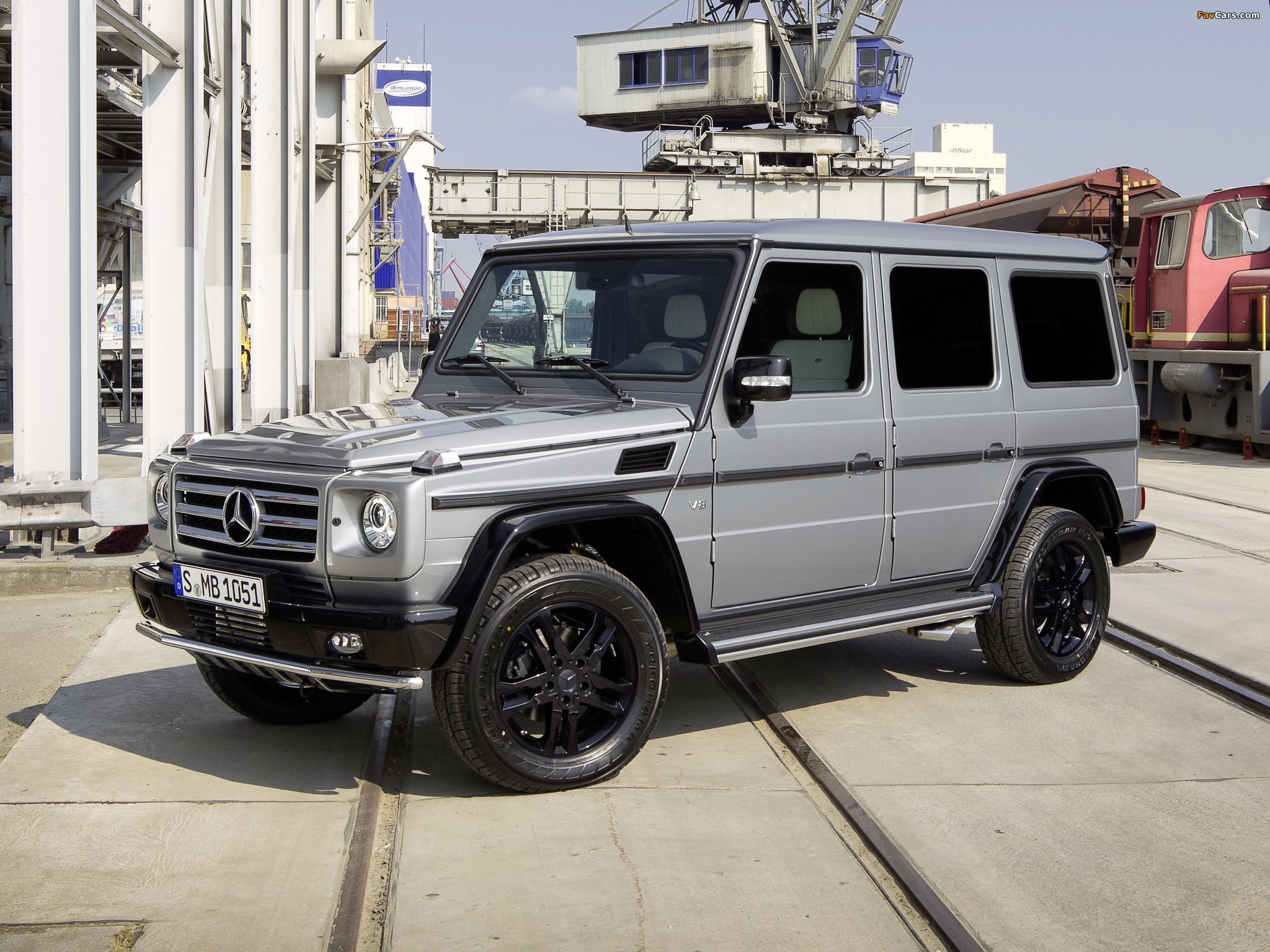 Photos of Mercedes-Benz G 500 Edition Select (W463) 2011 (2048 x 1536)