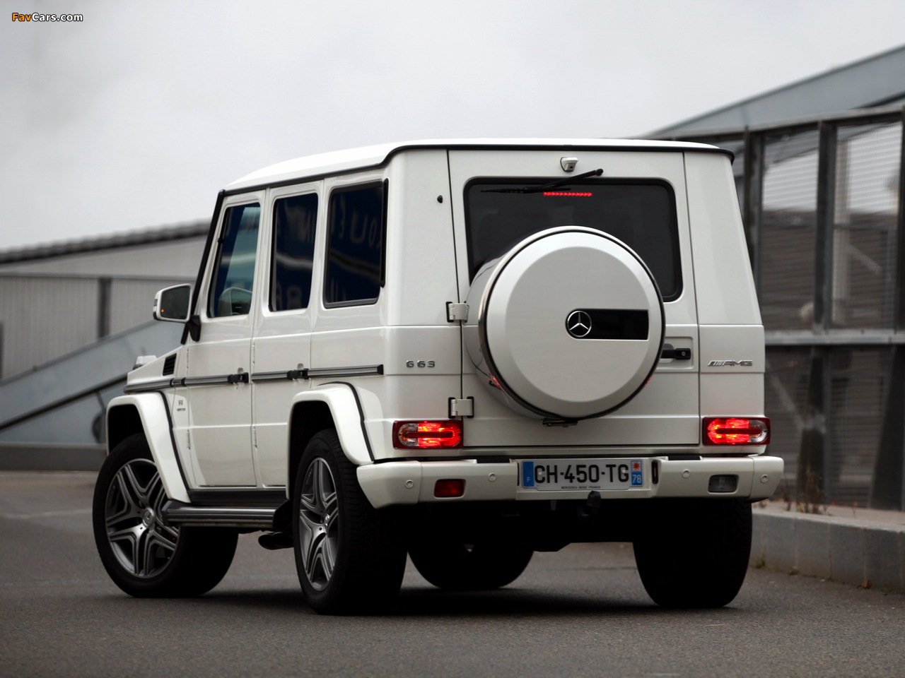 Photos of Mercedes-Benz G 63 AMG (W463) 2012 (1280 x 960)