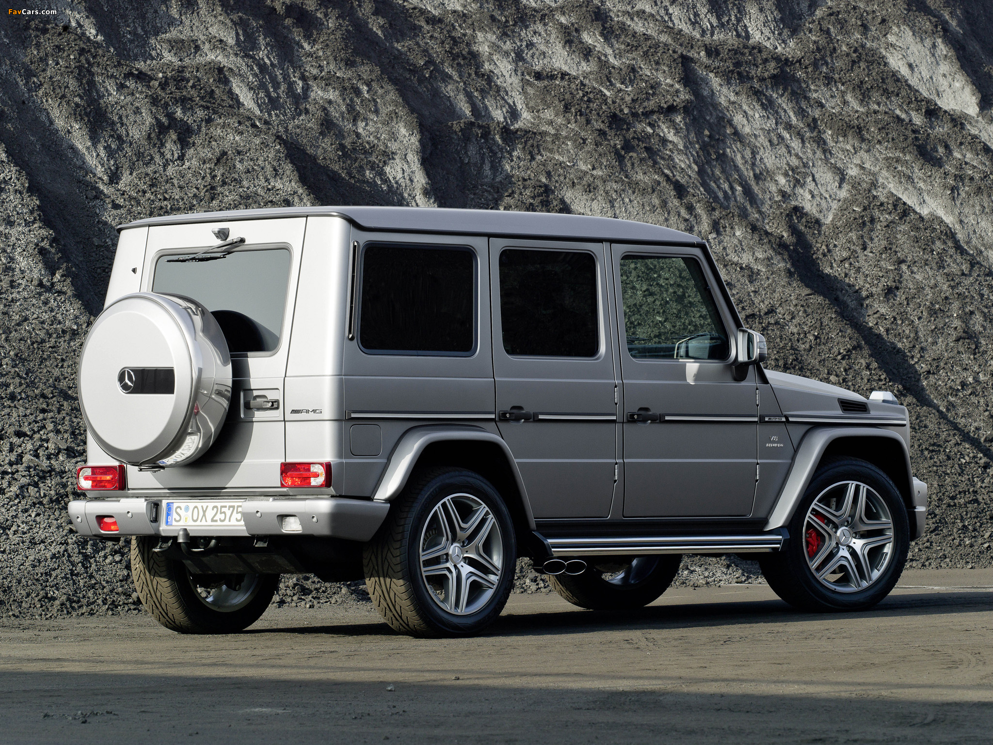 Photos of Mercedes-Benz G 63 AMG (W463) 2012 (2048 x 1536)