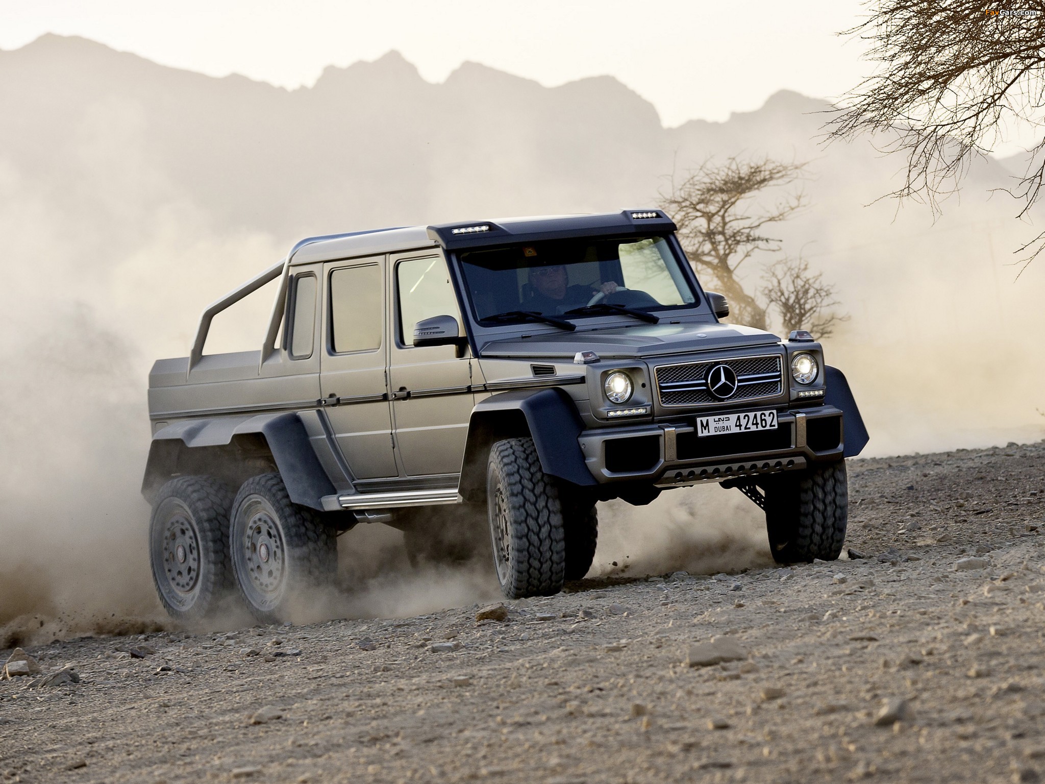 Photos of Mercedes-Benz G 63 AMG 6x6 (W463) 2013 (2048 x 1536)