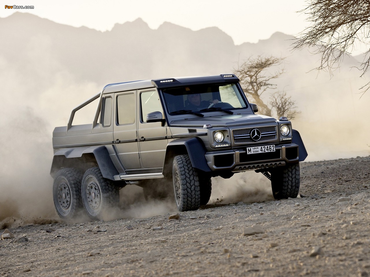 Photos of Mercedes-Benz G 63 AMG 6x6 (W463) 2013 (1280 x 960)