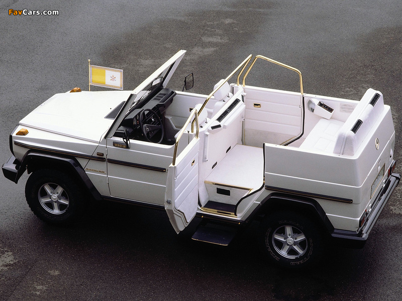 Pictures of Mercedes-Benz 230 G Popemobile (W460) 1980 (800 x 600)
