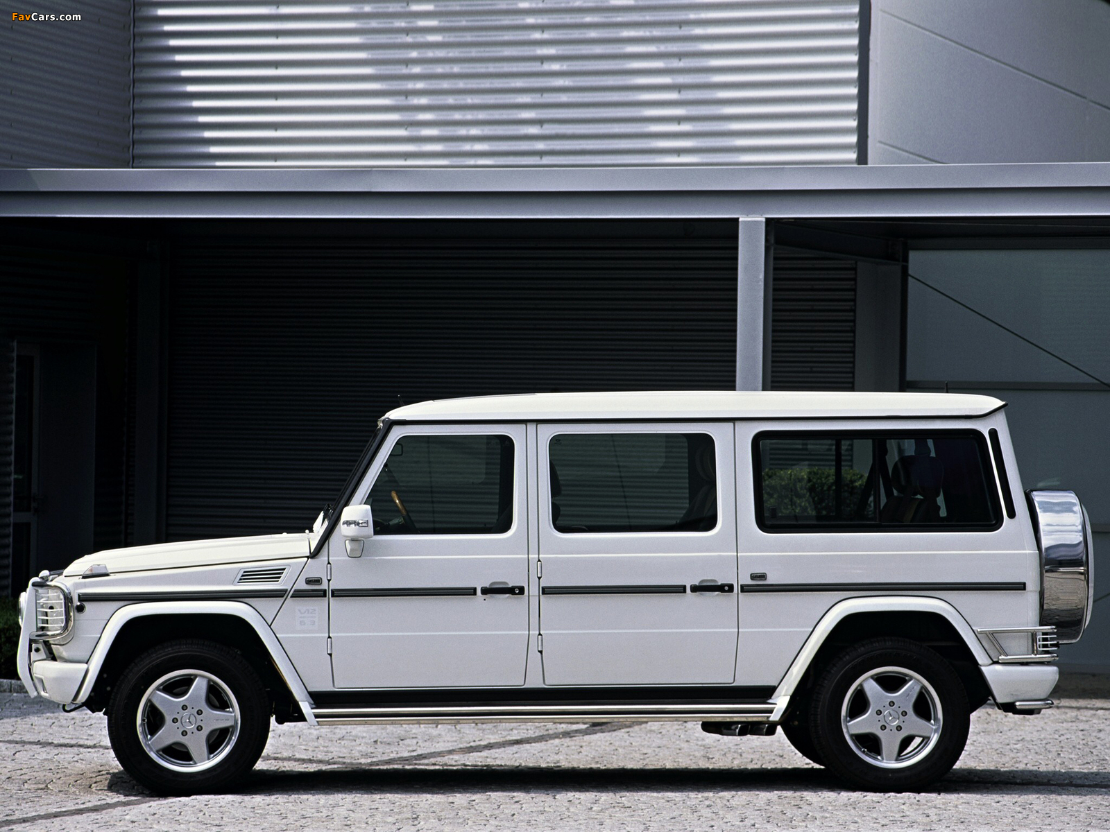 Pictures of Mercedes-Benz G 55 XXL AMG (W463) 2004 (1600 x 1200)