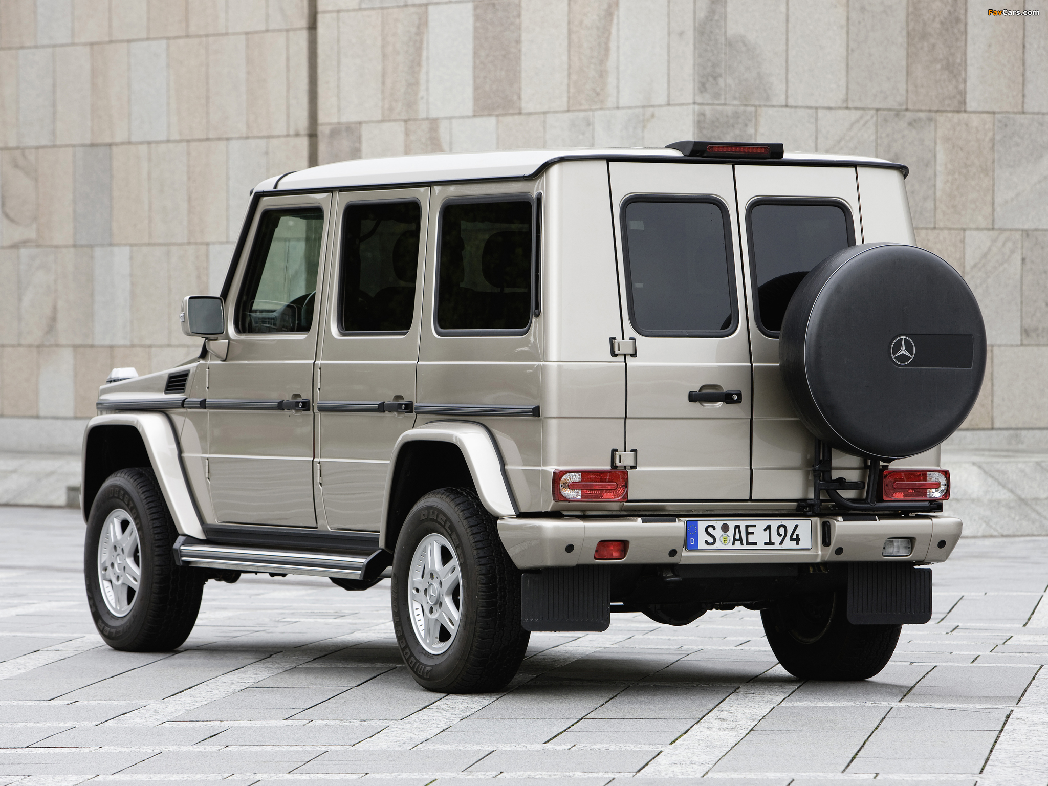 Pictures of Mercedes-Benz G 500 Guard (W463) 2009–12 (2048 x 1536)