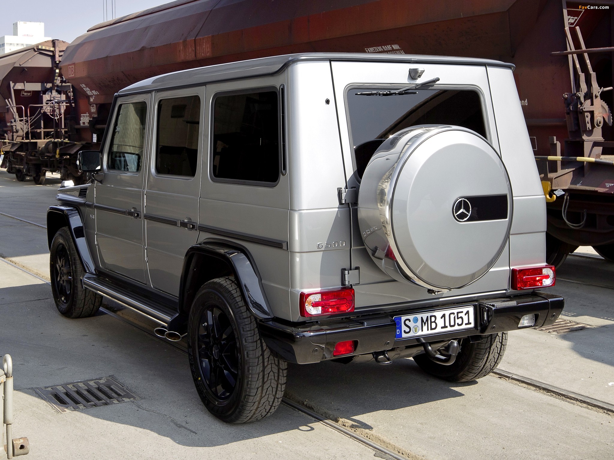 Pictures of Mercedes-Benz G 500 Edition Select (W463) 2011 (2048 x 1536)