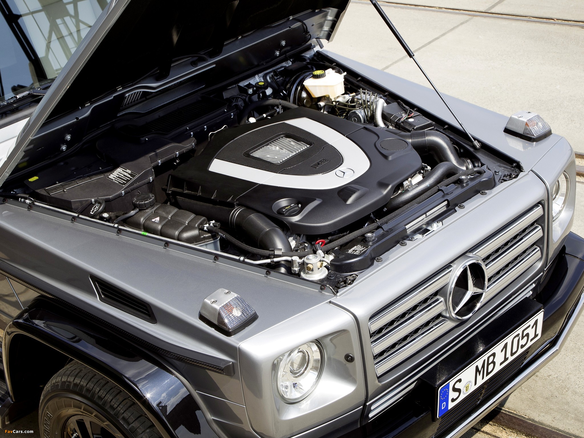 Pictures of Mercedes-Benz G 500 Edition Select (W463) 2011 (2048 x 1536)