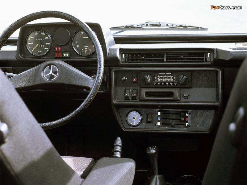 Mercedes-Benz 240 GD SWB (W460) 1979–87 wallpapers (800 x 600)