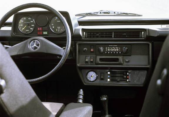 Mercedes-Benz 240 GD SWB (W460) 1979–87 wallpapers
