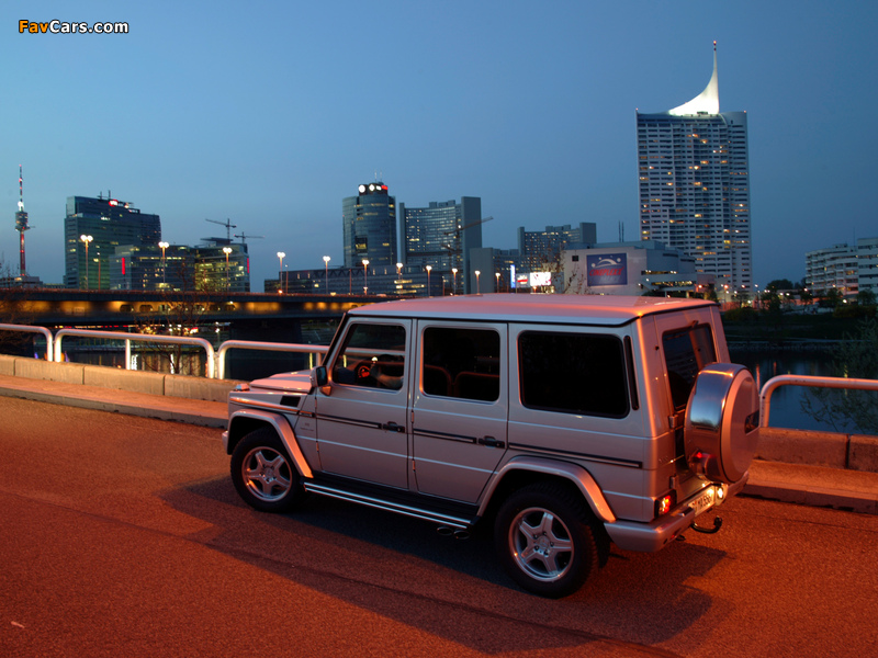 Mercedes-Benz G 55 Kompressor AMG (W463) 2004–06 wallpapers (800 x 600)