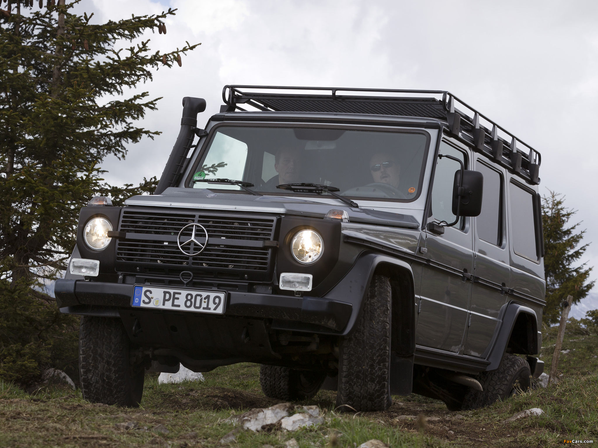 Mercedes-Benz G 300 CDI Professional (W461) 2010 wallpapers (2048 x 1536)