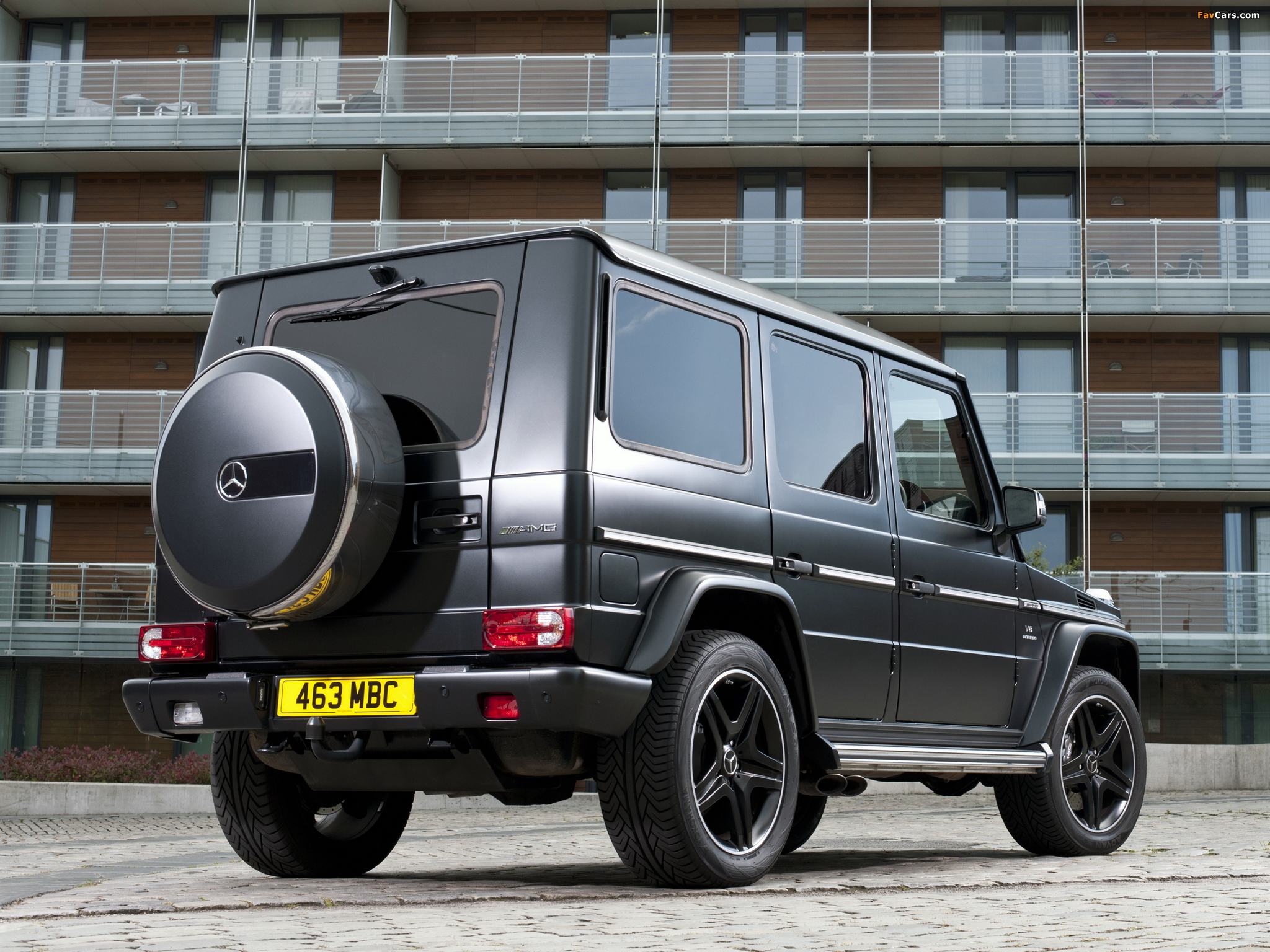 Mercedes-Benz G 63 AMG UK-spec (W463) 2012 wallpapers (2048 x 1536)