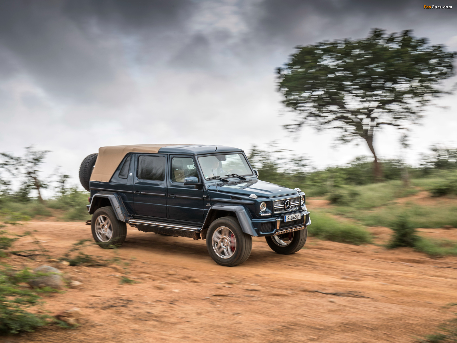 Mercedes-Maybach G 650 Landaulet (W463) 2017 wallpapers (1600 x 1200)