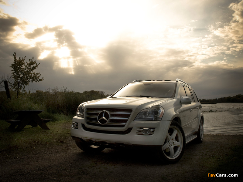 Images of Mercedes-Benz GL 550 US-spec (X164) 2006–09 (800 x 600)