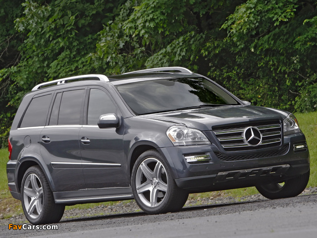 Images of Mercedes-Benz GL 550 US-spec (X164) 2009–12 (640 x 480)