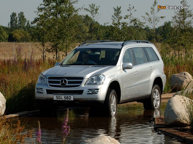 Mercedes-Benz GL 500 UK-spec (X164) 2006–09 photos (640 x 480)