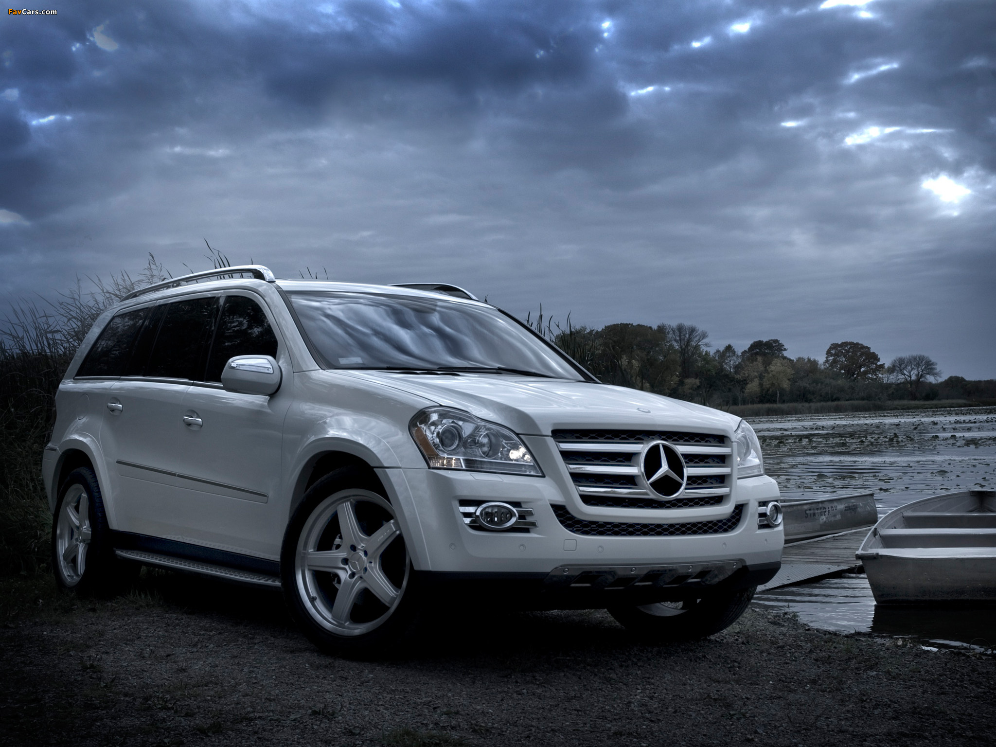 Mercedes-Benz GL 550 US-spec (X164) 2006–09 pictures (2048 x 1536)