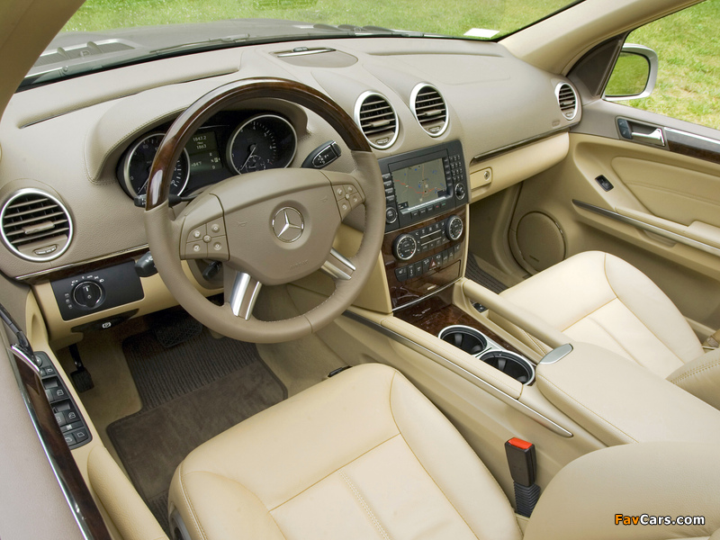 Mercedes-Benz GL 550 US-spec (X164) 2006–09 wallpapers (800 x 600)