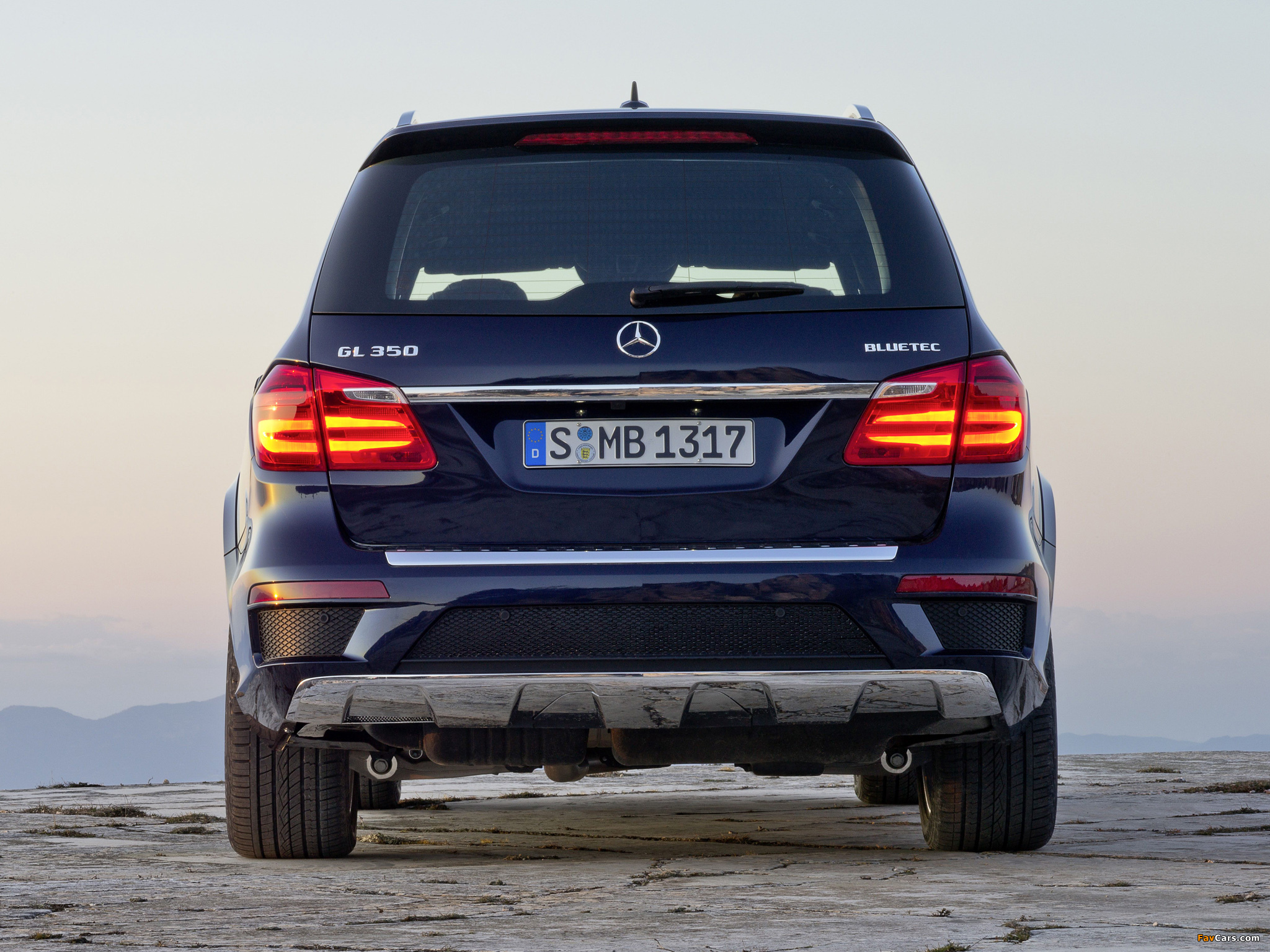 Mercedes-Benz GL 350 BlueTec AMG Sports Package (X166) 2012 images (2048 x 1536)