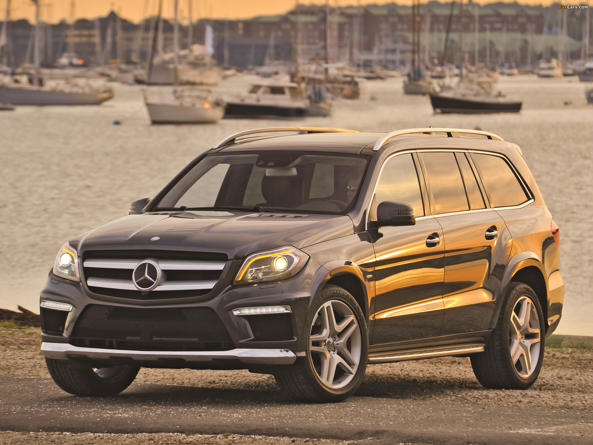 Mercedes-Benz GL 550 AMG Sports Package (X166) 2012 images (2048 x 1536)