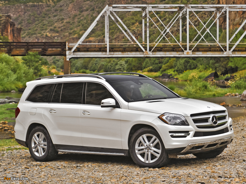 Mercedes-Benz GL 350 BlueTec US-spec (X166) 2012 images (1024 x 768)