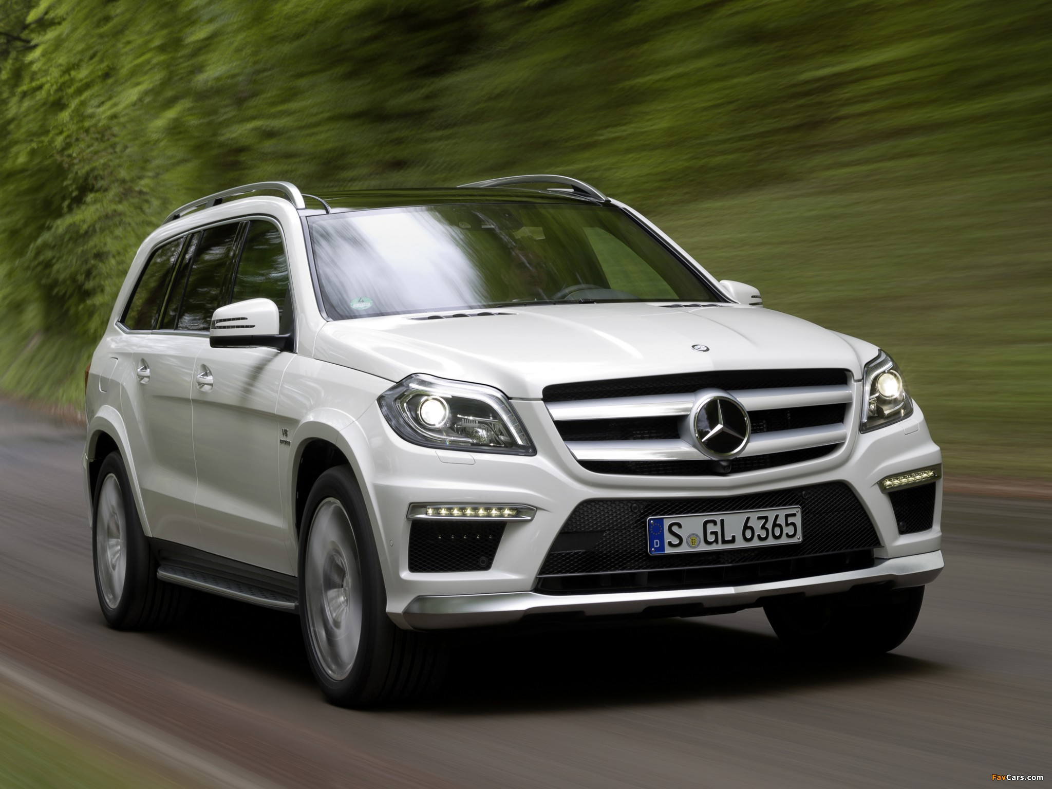 Mercedes-Benz GL 63 AMG (X166) 2012 images (2048 x 1536)