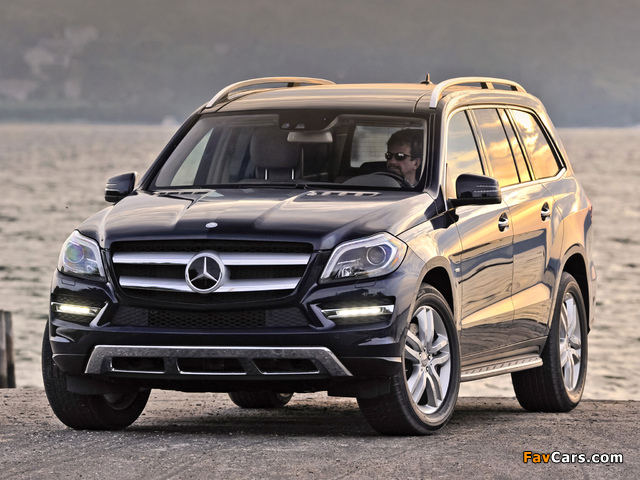 Mercedes-Benz GL 450 US-spec (X166) 2012 images (640 x 480)
