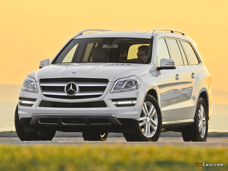 Mercedes-Benz GL 350 BlueTec US-spec (X166) 2012 photos (800 x 600)