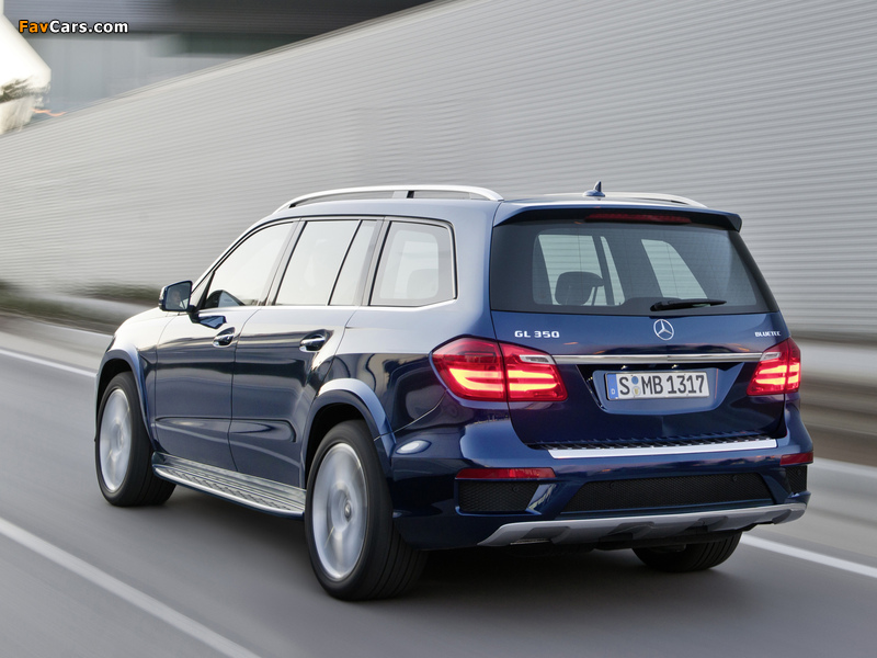 Mercedes-Benz GL 350 BlueTec AMG Sports Package (X166) 2012 pictures (800 x 600)