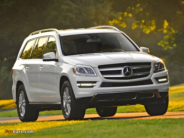 Mercedes-Benz GL 350 BlueTec US-spec (X166) 2012 pictures (640 x 480)