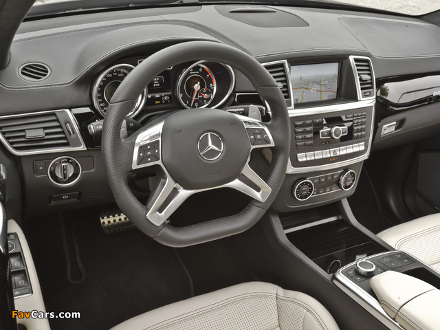 Mercedes-Benz GL 63 AMG US-spec (X166) 2012 pictures (640 x 480)