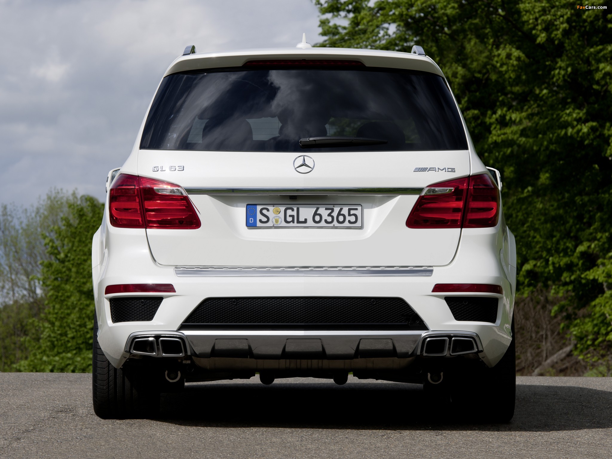 Mercedes-Benz GL 63 AMG (X166) 2012 pictures (2048 x 1536)