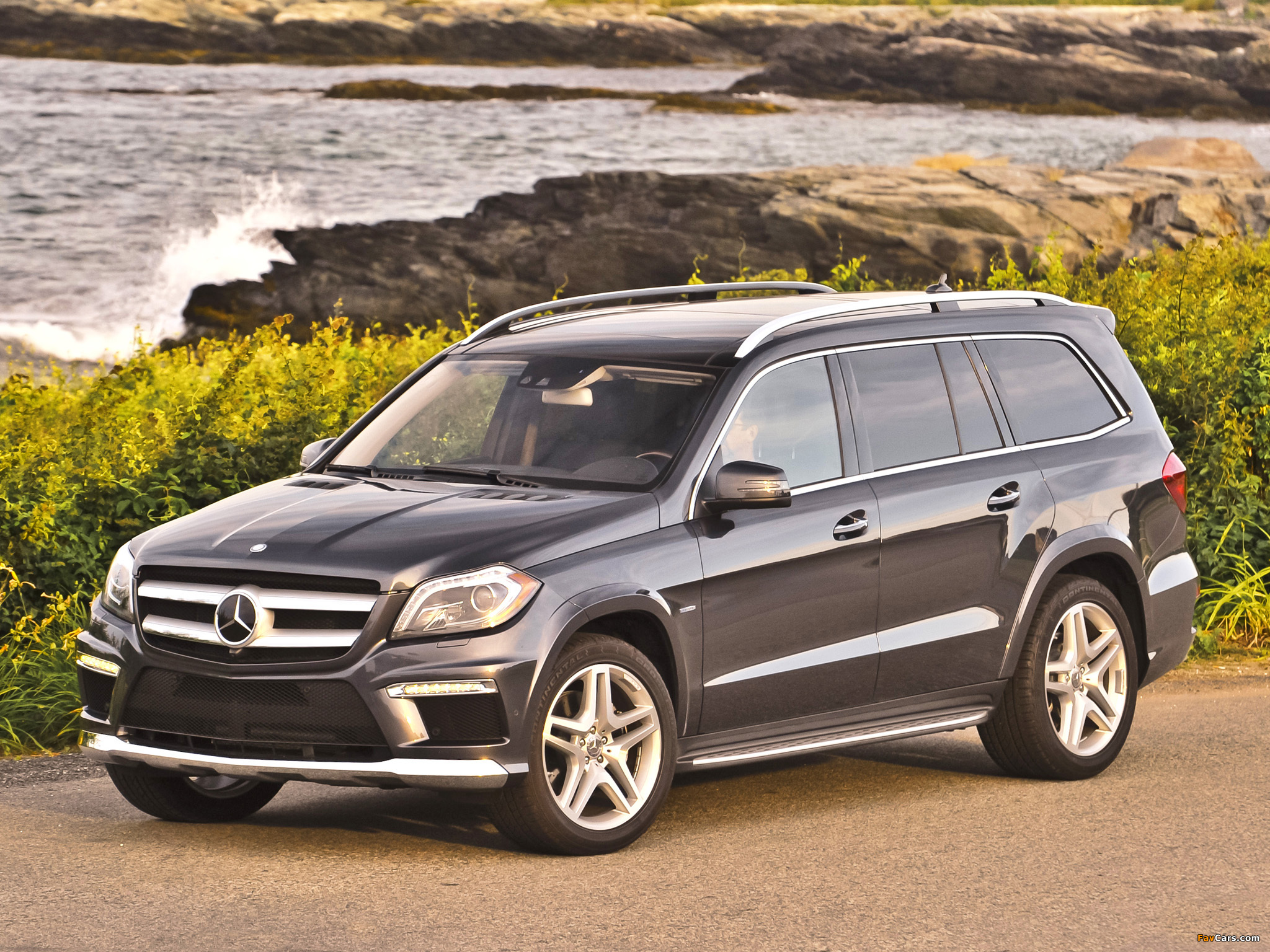 Mercedes-Benz GL 550 AMG Sports Package (X166) 2012 wallpapers (2048 x 1536)