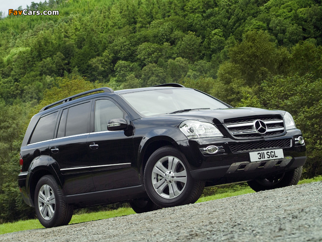 Photos of Mercedes-Benz GL 500 UK-spec (X164) 2006–09 (640 x 480)