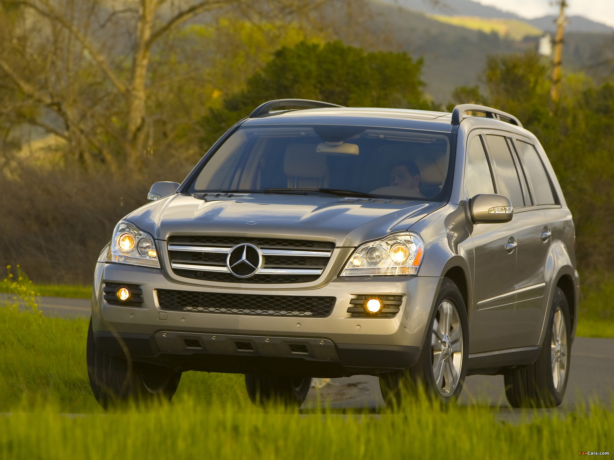 Photos of Mercedes-Benz GL 450 US-spec (X164) 2006–09 (2048 x 1536)