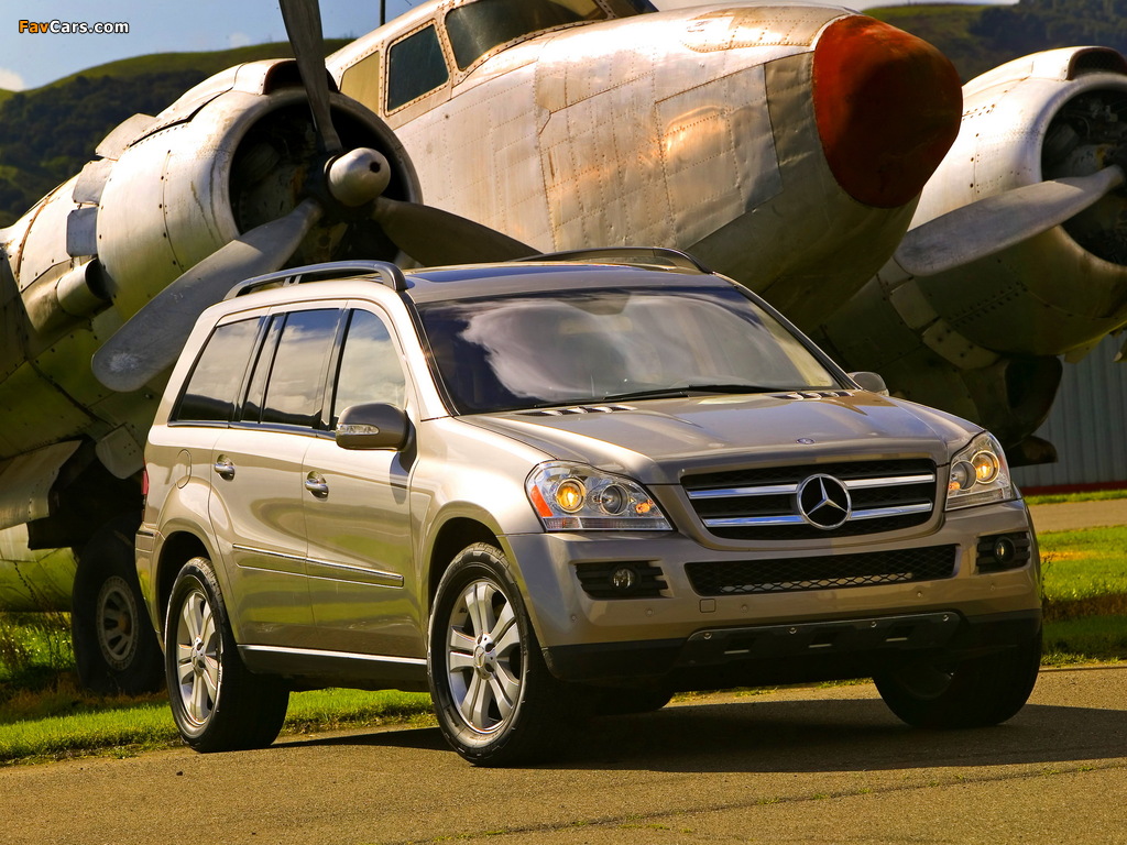 Photos of Mercedes-Benz GL 450 US-spec (X164) 2006–09 (1024 x 768)