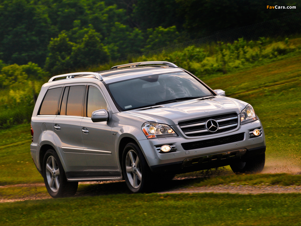 Photos of Mercedes-Benz GL 320 US-spec (X164) 2008–09 (1024 x 768)