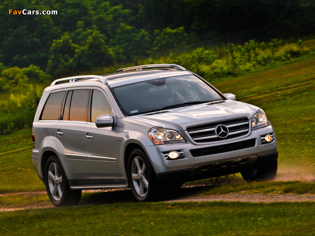 Photos of Mercedes-Benz GL 320 US-spec (X164) 2008–09 (640 x 480)