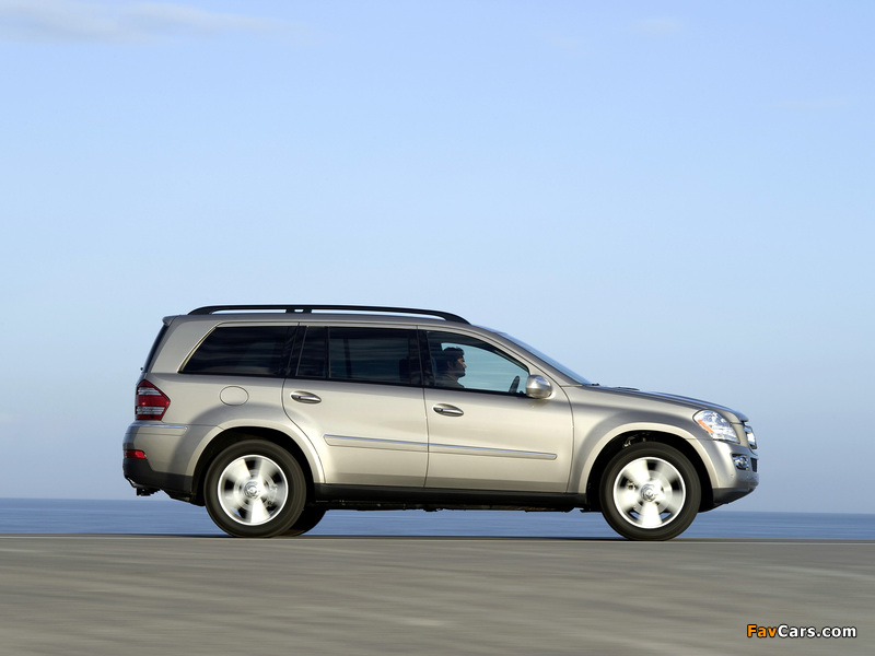 Photos of Mercedes-Benz GL 320 BlueTec (X164) 2008–09 (800 x 600)