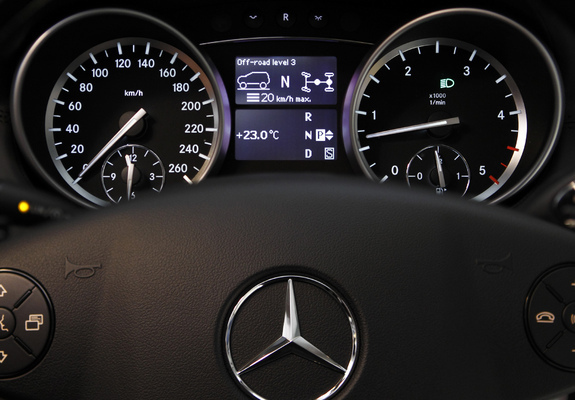 Photos of Mercedes-Benz GL 450 CDI AU-spec (X164) 2011–12