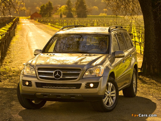 Pictures of Mercedes-Benz GL 450 US-spec (X164) 2006–09 (640 x 480)